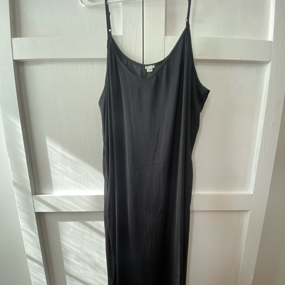 Aerie Satin Dress BLACK.